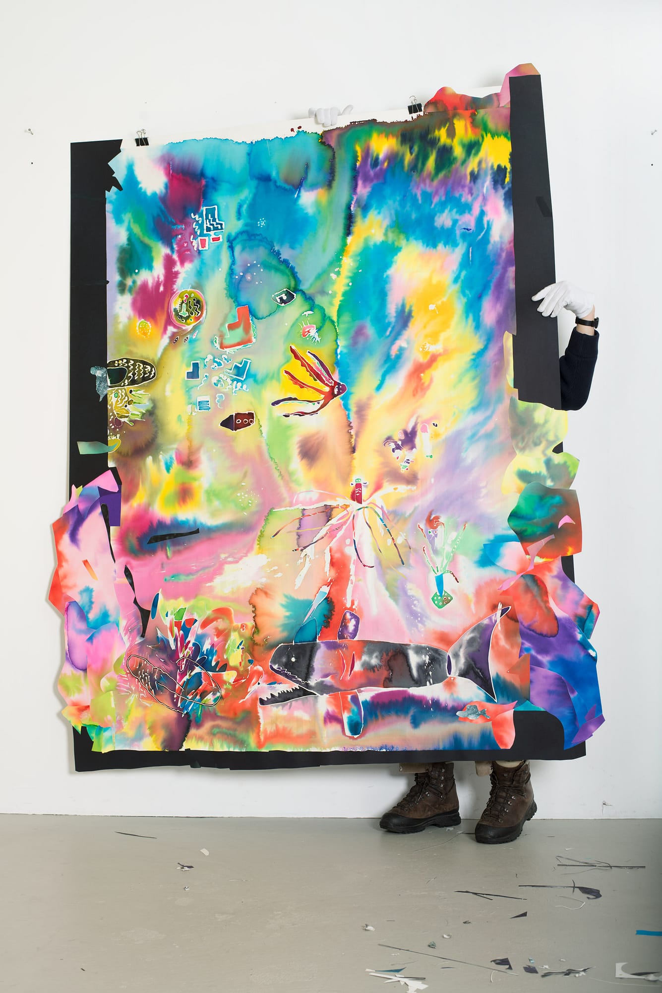 DERIVE 2 someone hidden holding the painting Money Tank by helloloser