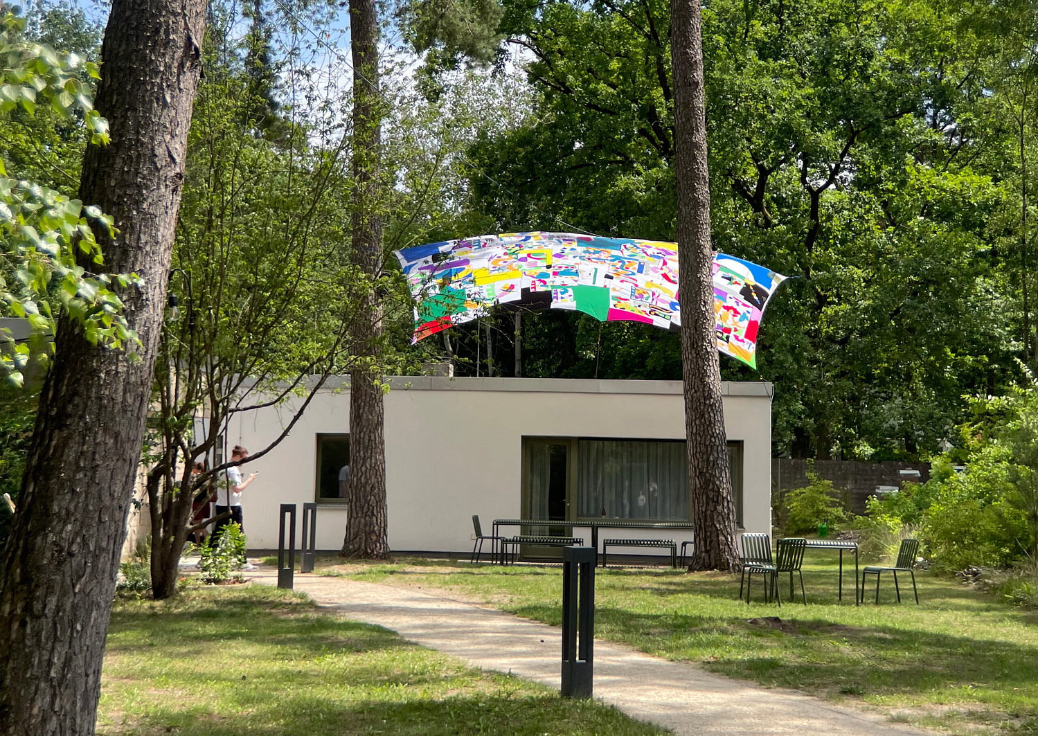 Sun Sail by hello-loser im Brücke Museum's Garden