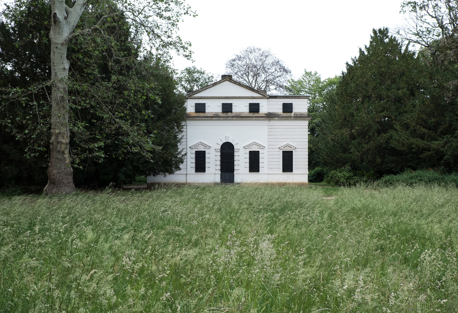 Fassade Fremdenhaus totale scaled