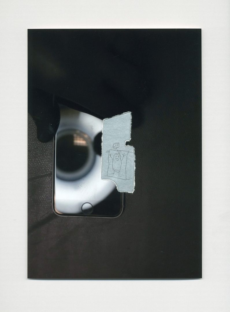 phones006 scaled